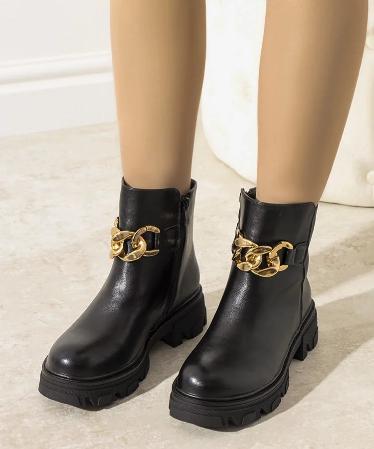 Czarne ocieplane botki z łańcuchem Kathlyn