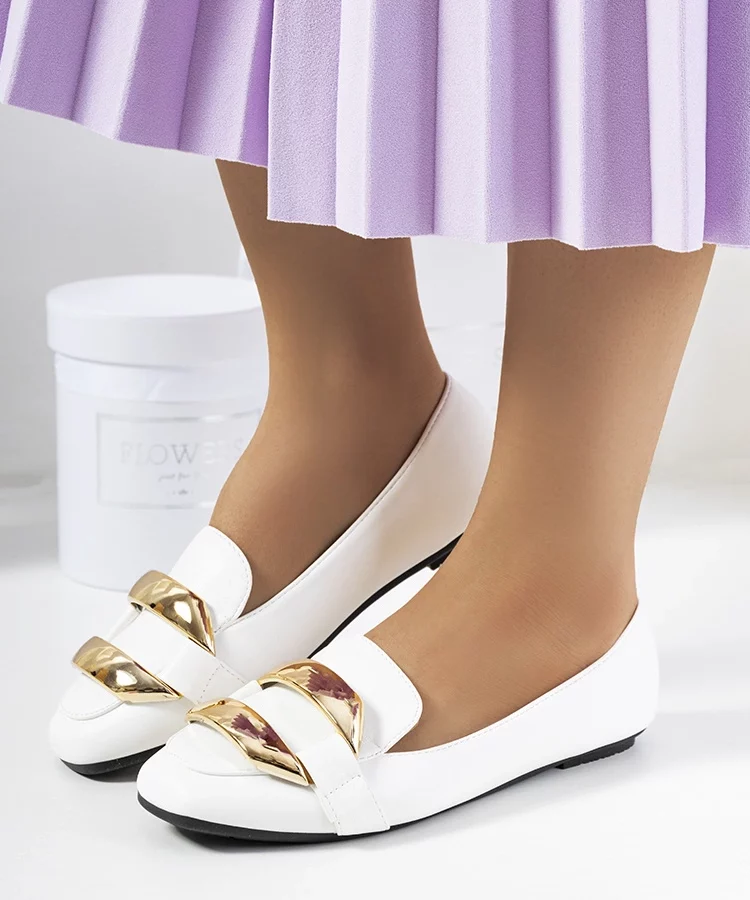 Białe mokasyny damskie Renwick