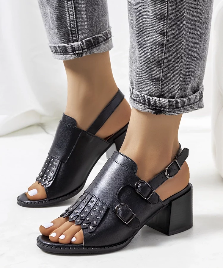 Czarne skórzane sandały z cholewką Zand