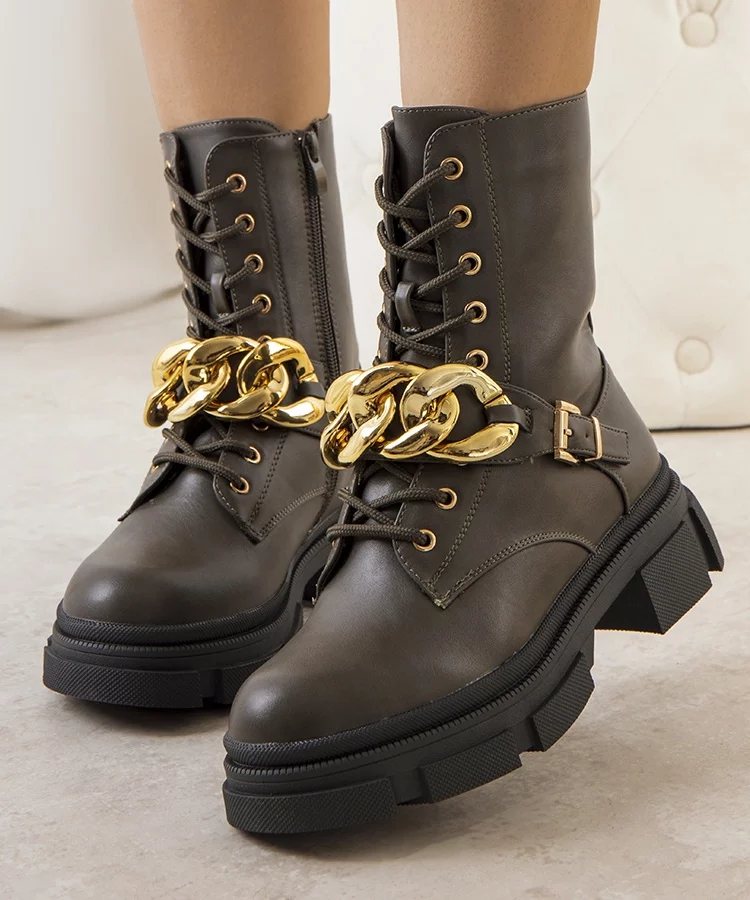 Zielone traperki z łańcuchem Iversen