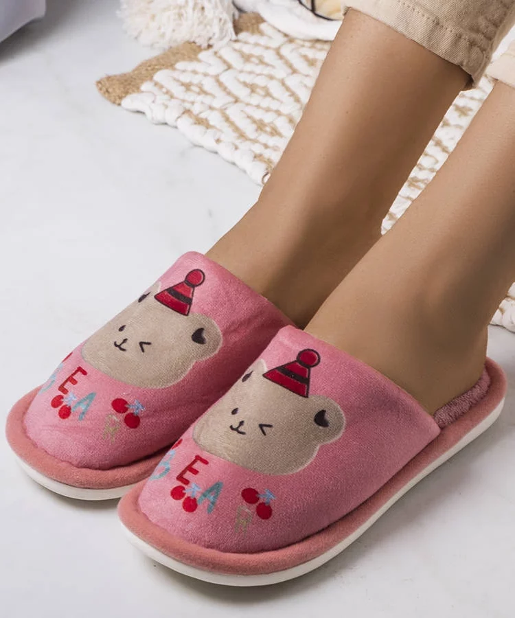 Różowe miękkie kapcie Bear