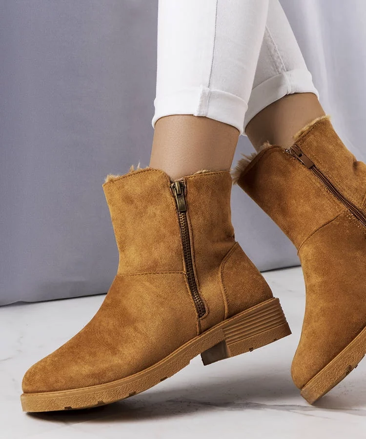 Brązowe botki ocieplane Salona