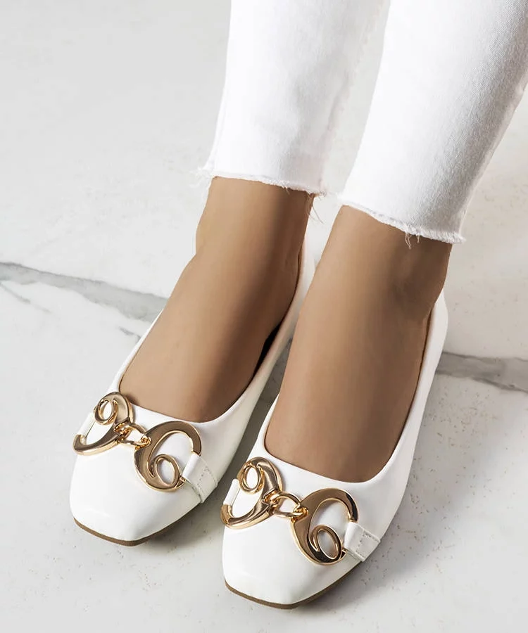 Białe balerinki z kwadratowym noskiem Shawna