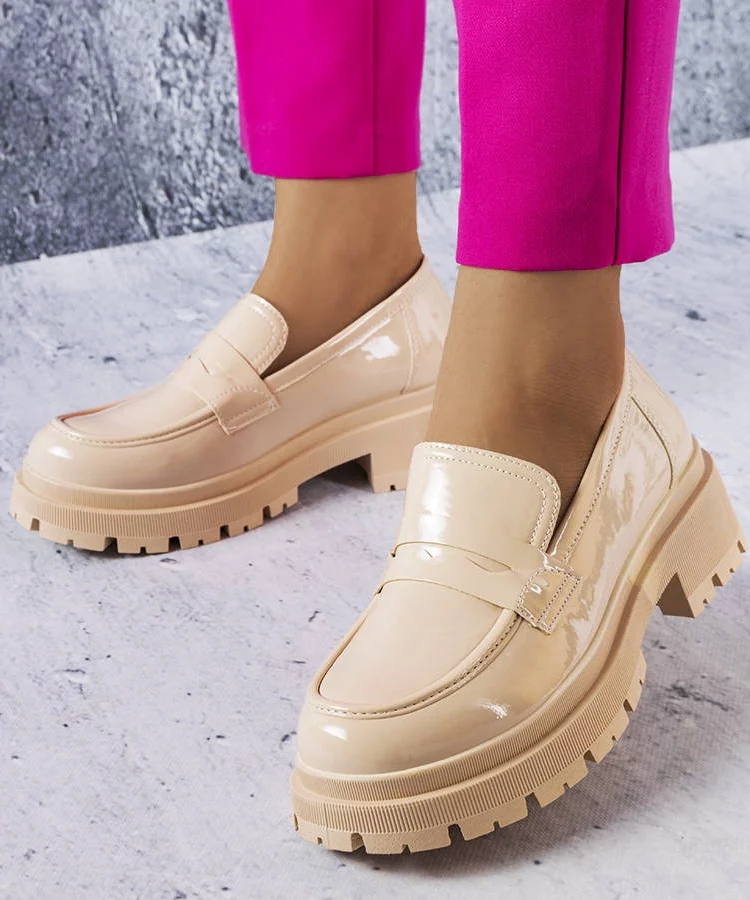 Beżowe lakierowane półbuty Phaneuf