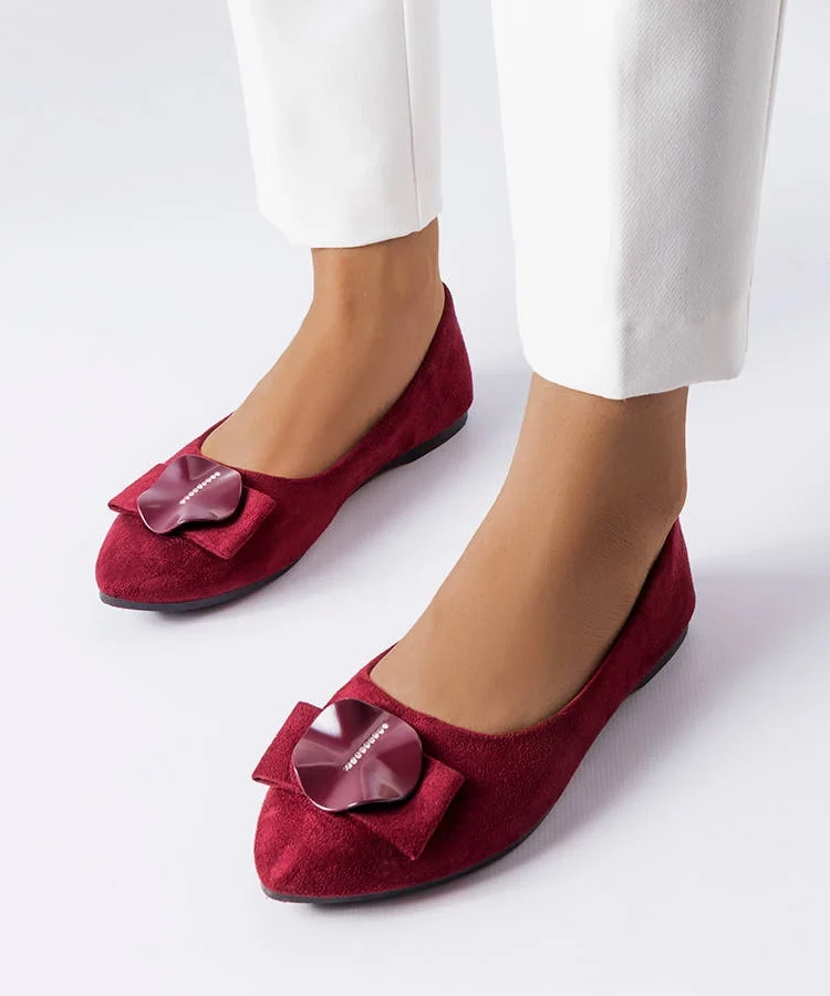 Bordowe balerinki zdobione cyrkoniami Rémy