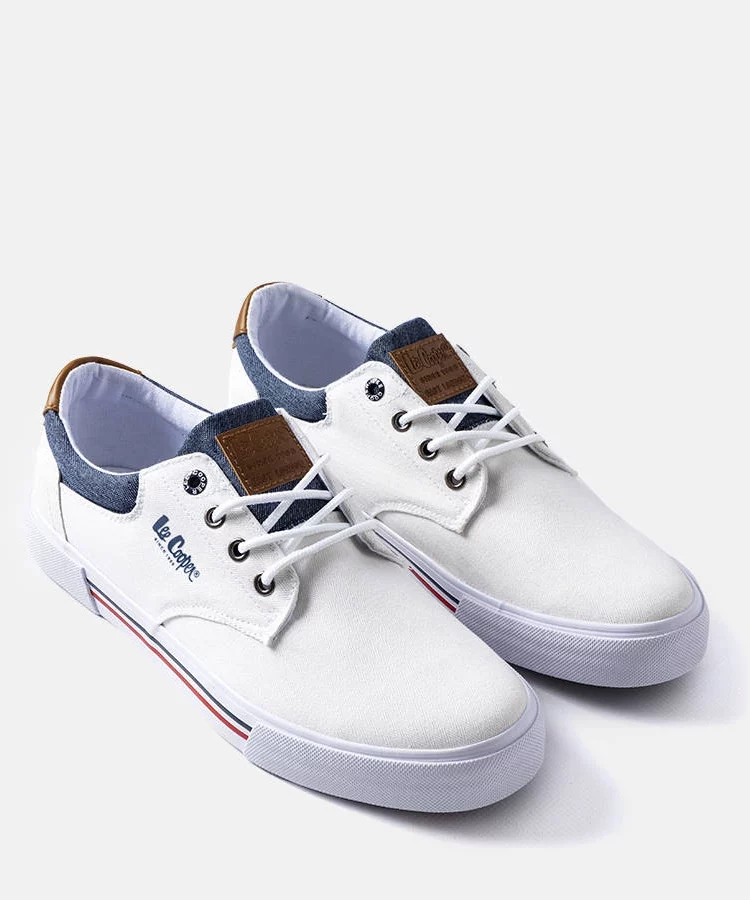 Białe tenisówki Lee Cooper LCW-23-31-1837M