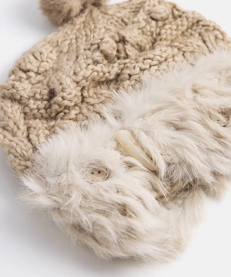 Brązowa czapka z futerkiem Danna