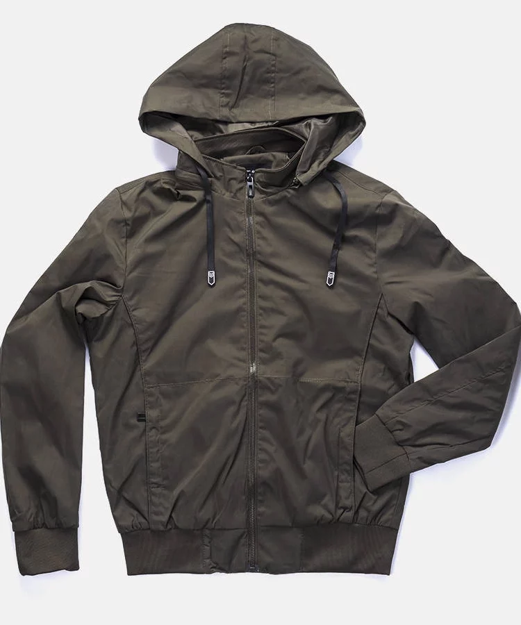 Zielona męska wiatrówka z kapturem Brault