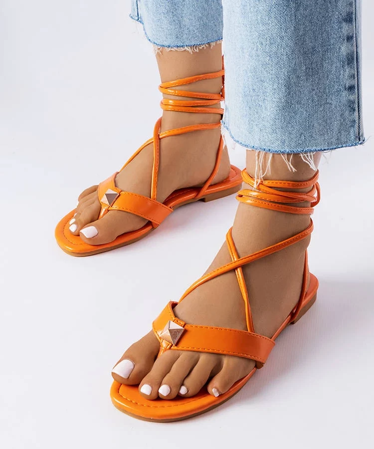Pomarańczowe wiązane sandałki Marleau