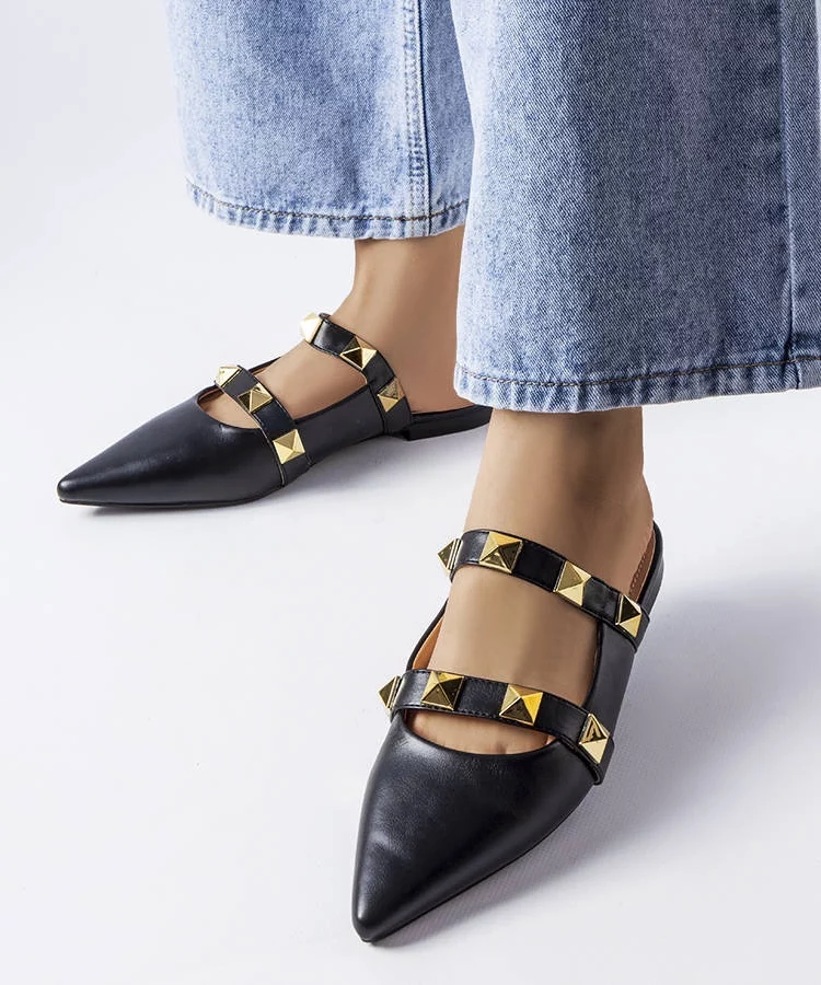 Czarne klapki ze szpiczastym noskiem Ruckman