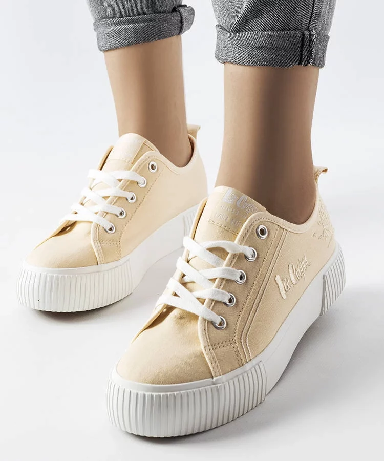 Beżowe trampki Lee Cooper LCW-23-31-1808L