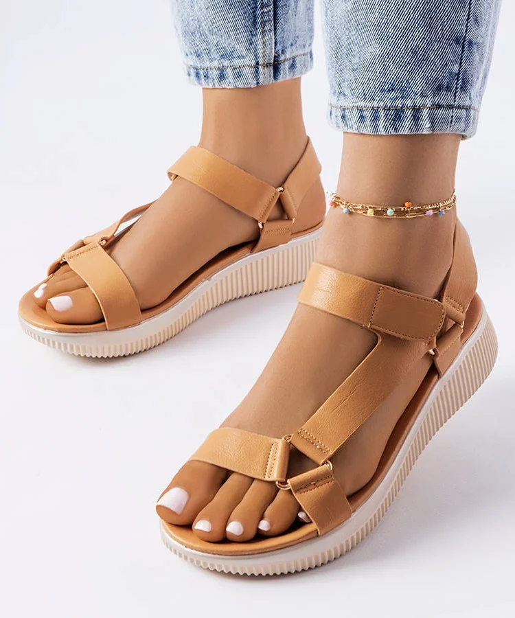 Beżowe sportowe sandały Heron