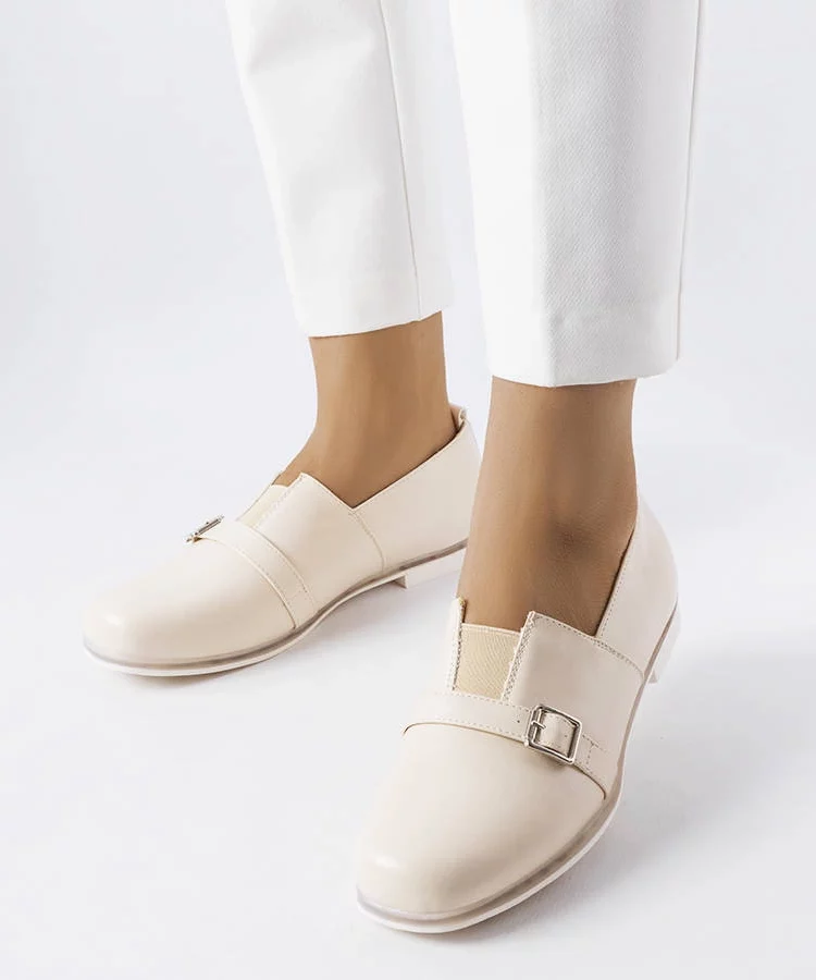 Beżowe półbuty ze skórzana wkładką Felosa