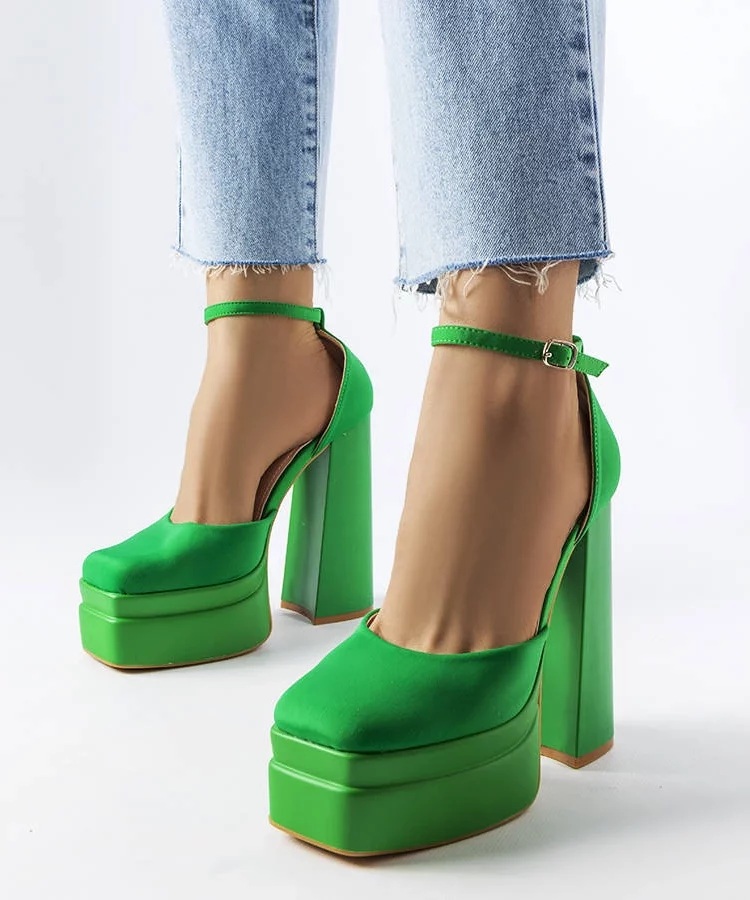 Zielone czółenka na wysokim słupku Romines