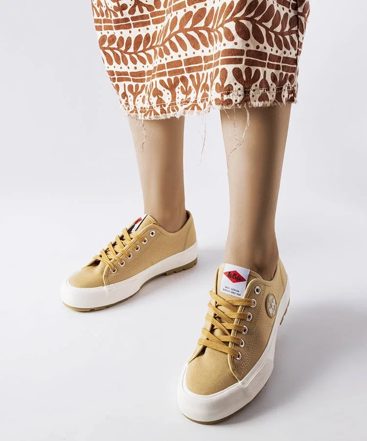 Beżowe trampki Lee Cooper LCW-23-44-1655L