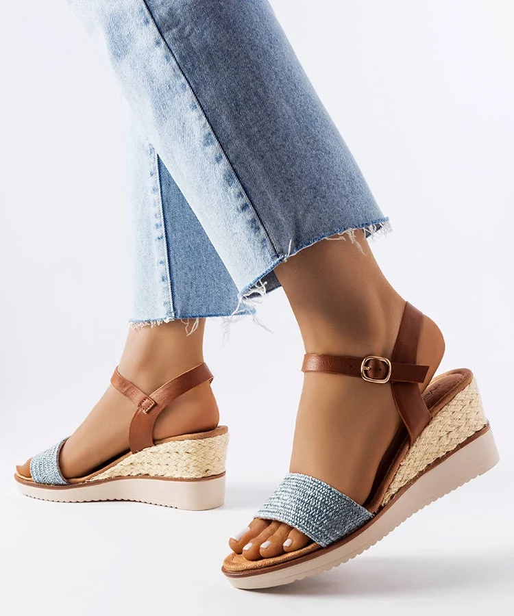 Niebieskie sandały na koturnie Miami