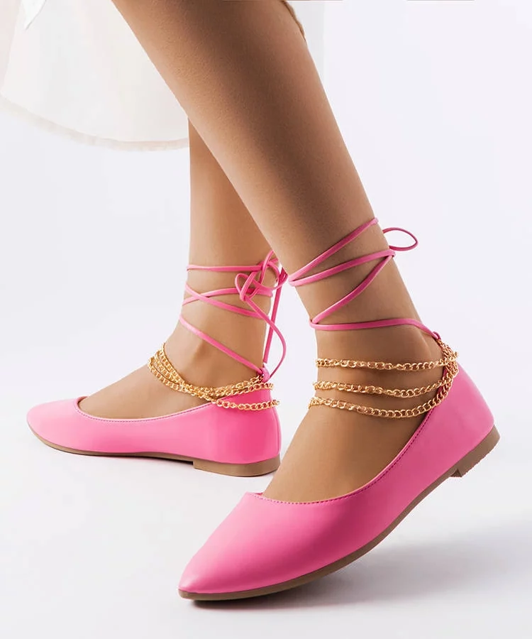 Różowe balerinki z ozdobnym zapięciem Donat
