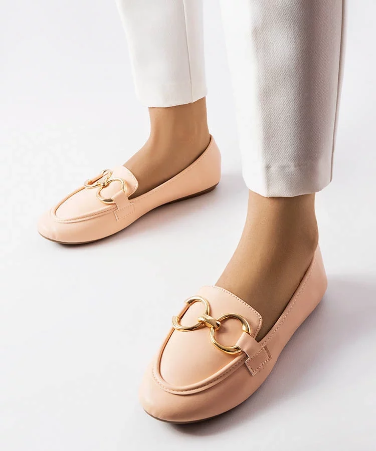 Beżowe mokasyny damskie Couturier