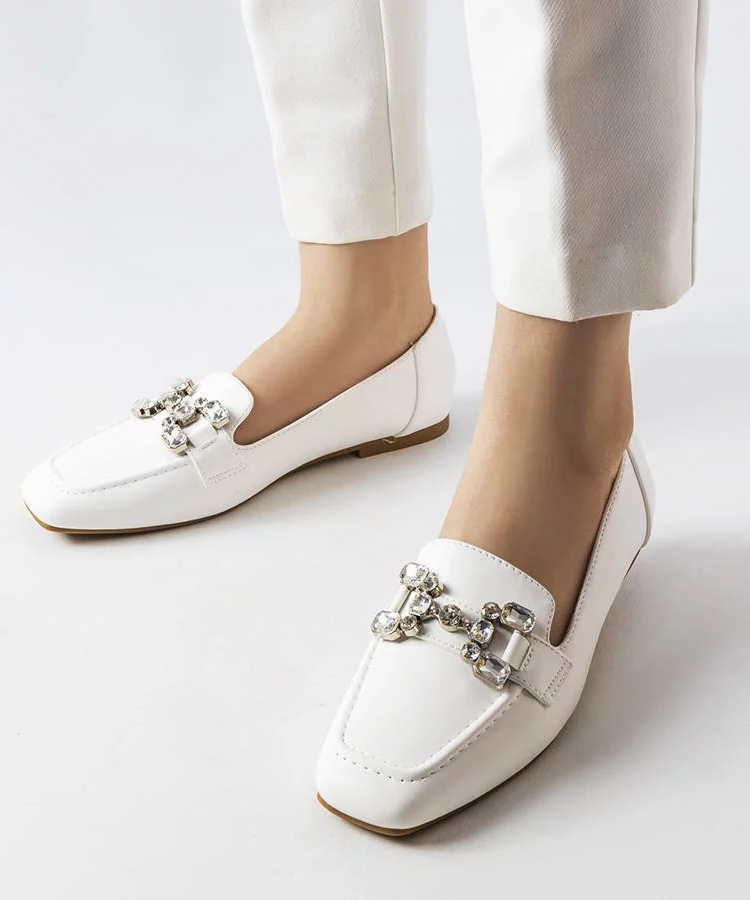 Białe mokasyny z cyrkoniami Marechal