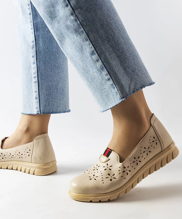 Beżowe lekkie mokasyny Joli