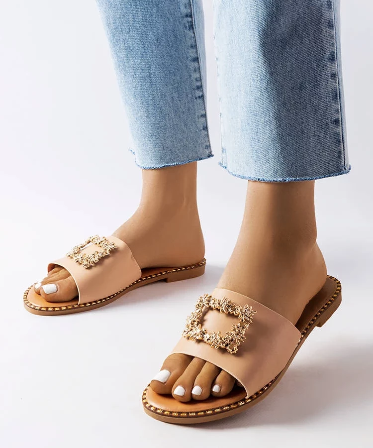 Beżowe klapki z ozdobą Miriama