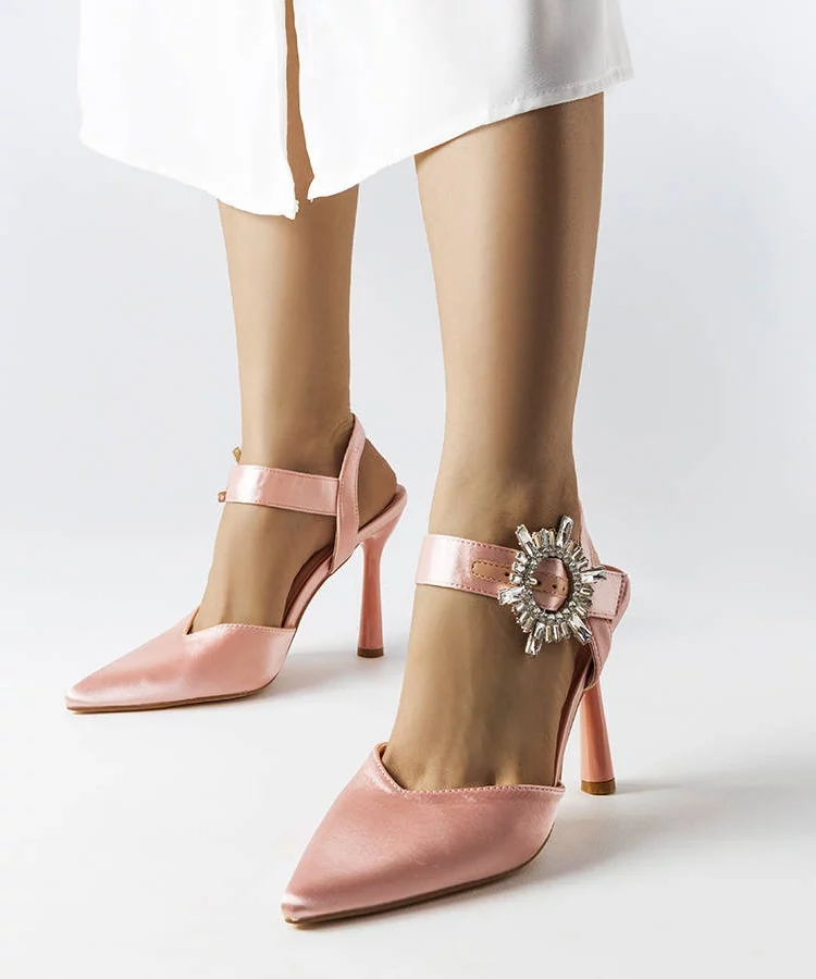 Beżowe satynowe sandały na szpilce Linda