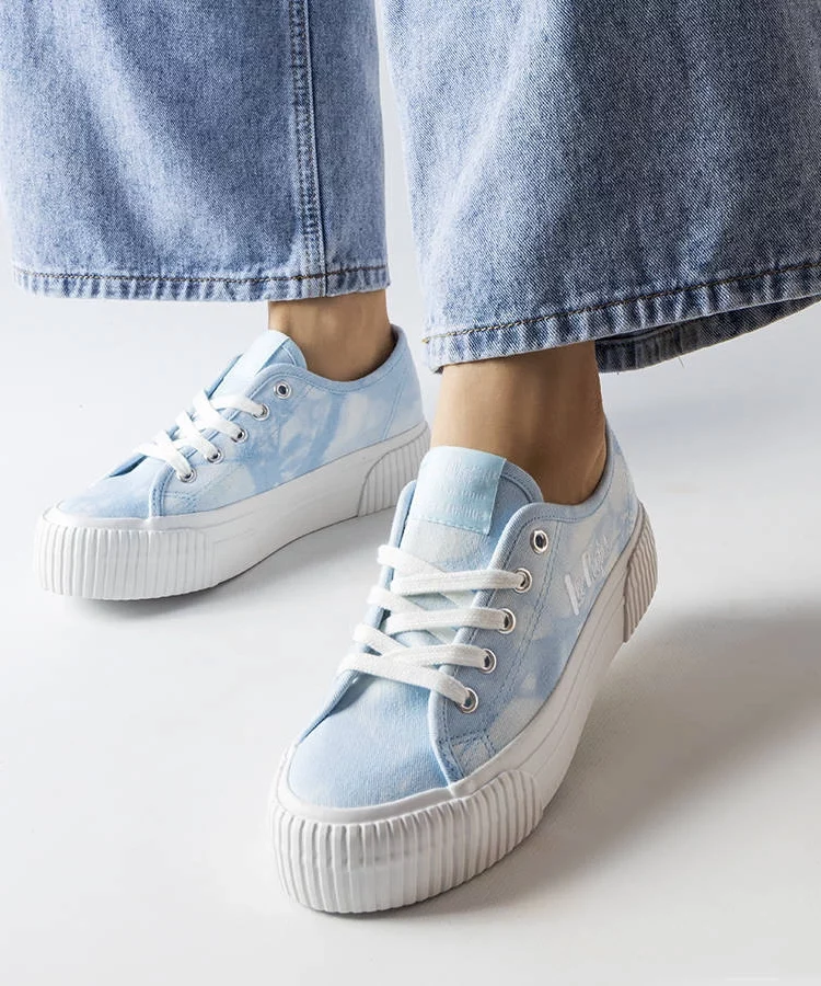 Niebieskie trampki Lee Cooper LCW-23-31-1782L