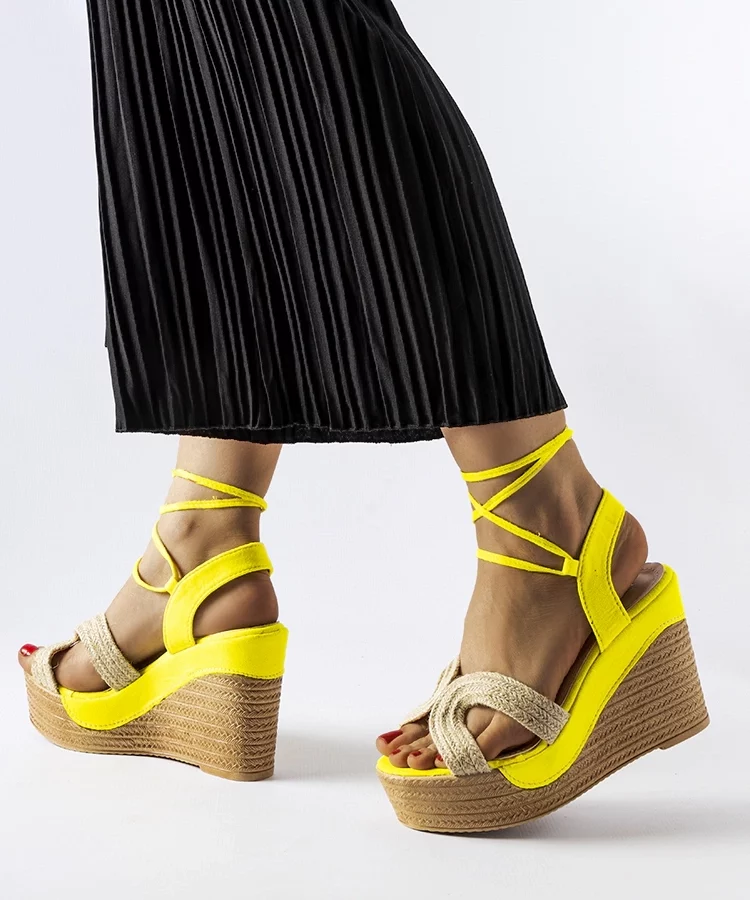 Żółte espadryle na koturnie Berta