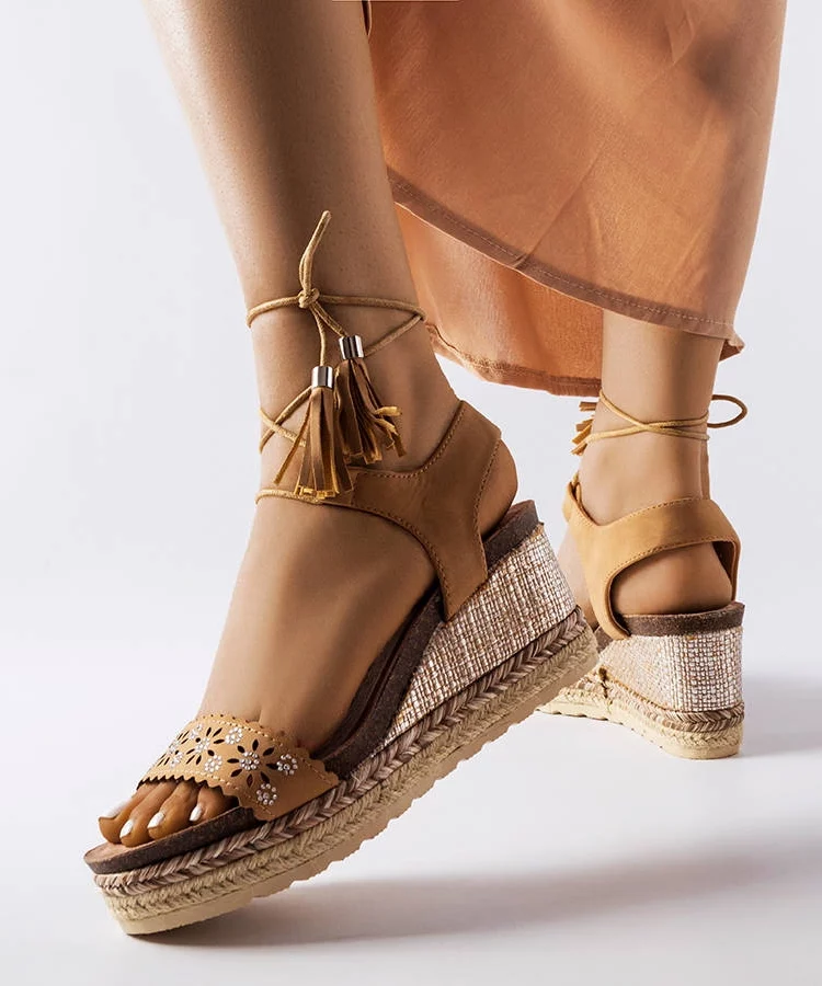 Karmelowe espadryle na koturnie Tahoe