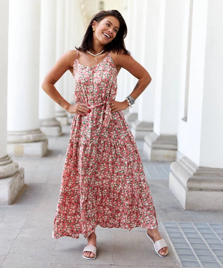 Różowa sukienka w kwiatki Camnago