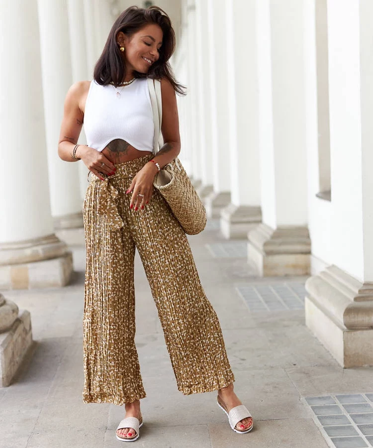 Brązowe szerokie plisowane spodnie Berbenno