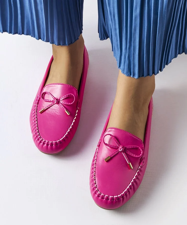 Różowe mokasyny z kokardką Via Foria
