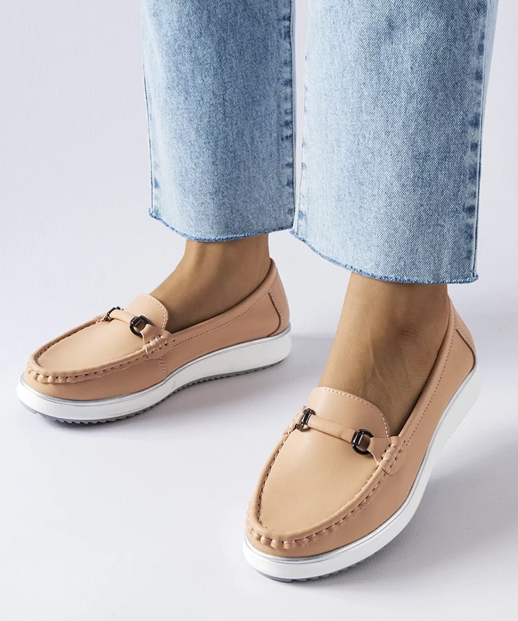 Różowe mokasyny ze skórzaną wkładką Vinceza