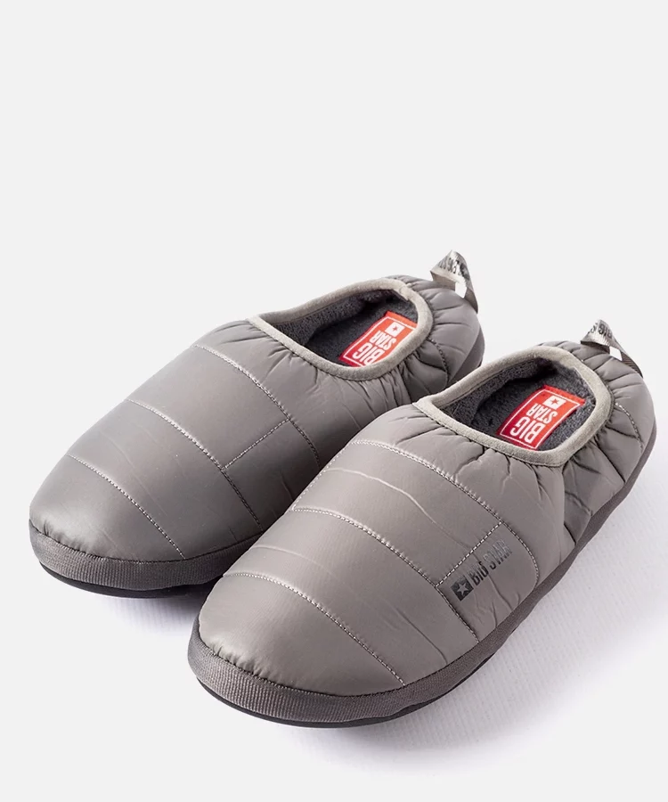 Szare ocieplane kapcie męskie KK174362