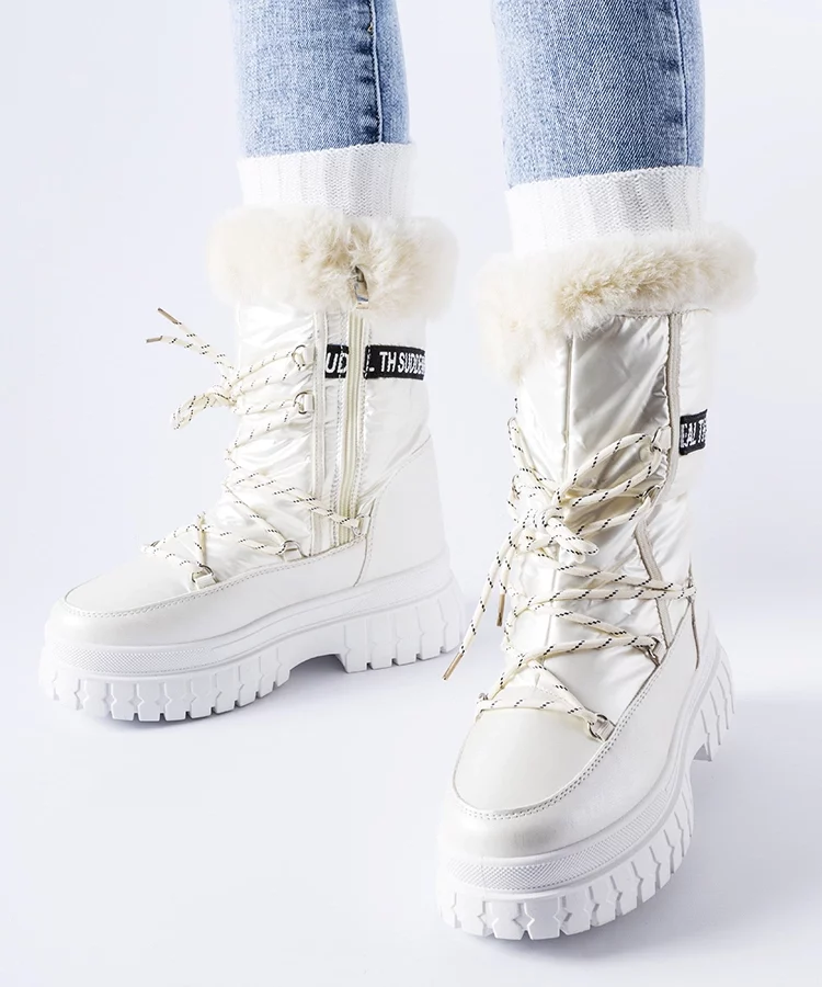 Beżowe ocieplane śniegowce z napisem Giorgio