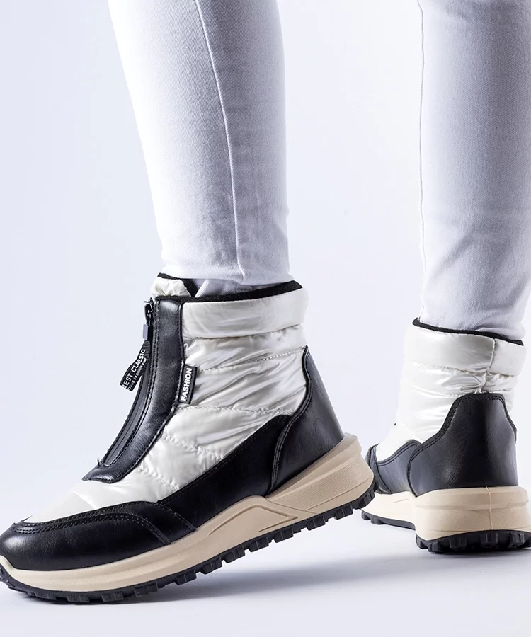 Białe ocieplane śniegowce na zamek Ritter