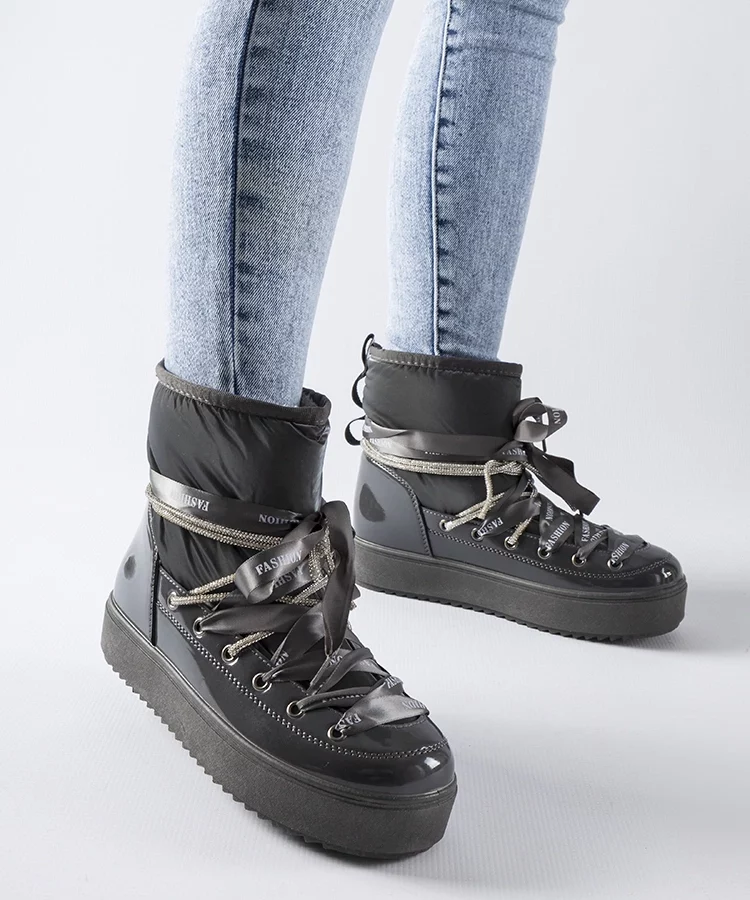 Szare lakierowane śniegowce z cyrkoniami Alceo