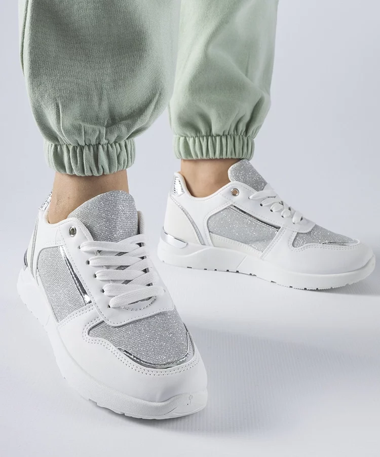 Białe sneakersy z ozdobną nitką Facondo