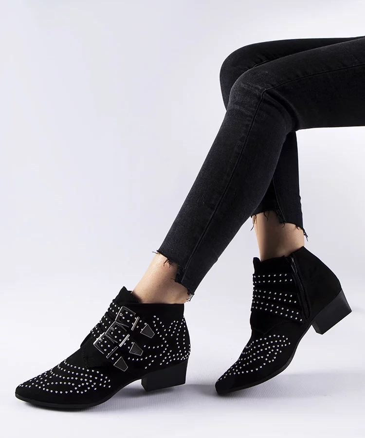 Czarne ozdobne botki na niskim słupku Forever