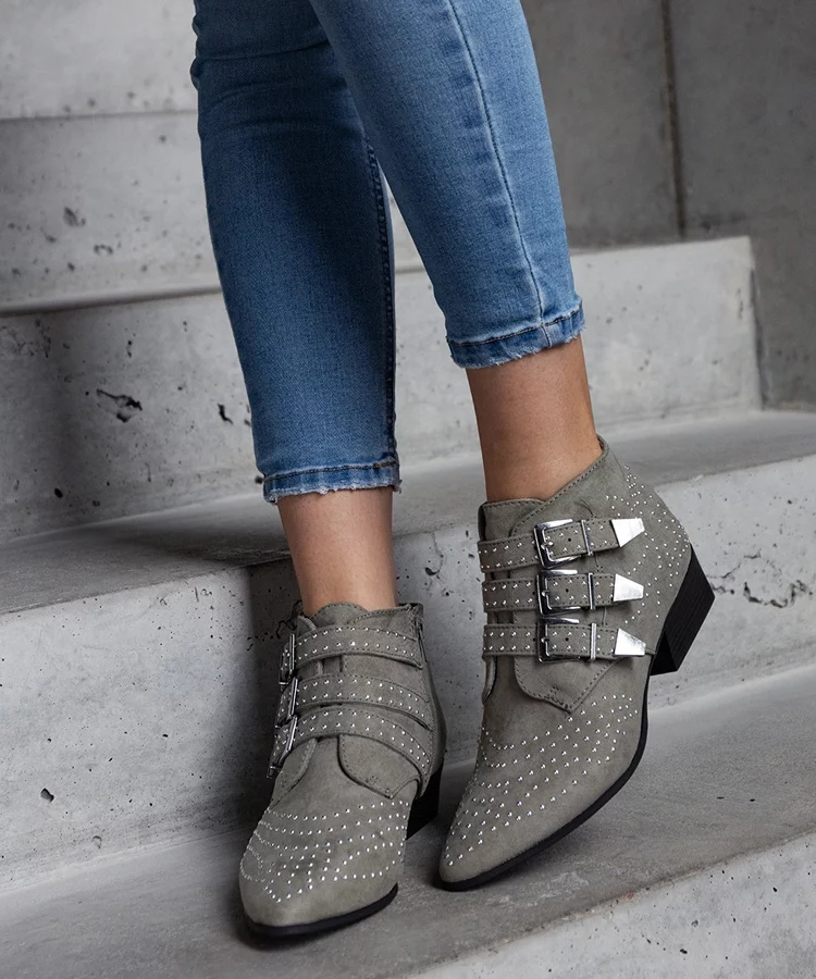 Zielone ozdobne botki na niskim słupku Forever