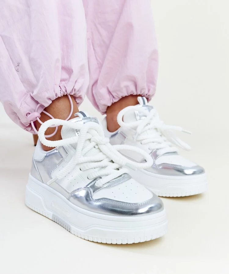 Biało-srebrne sneakersy na wysokiej platformie Lengyel