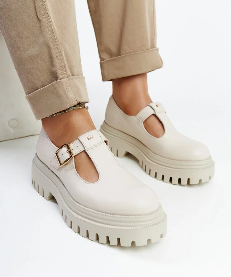 Beżowe skórzane półbuty Karino