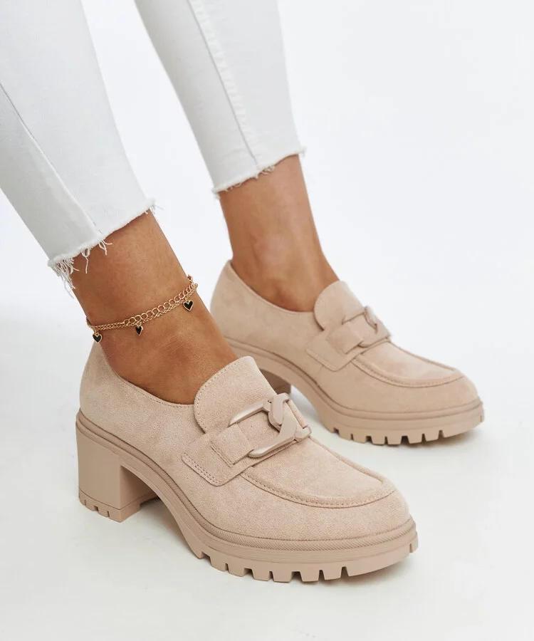 Beżowe półbuty ze skórzaną wkładką Vinceza - zamszowe