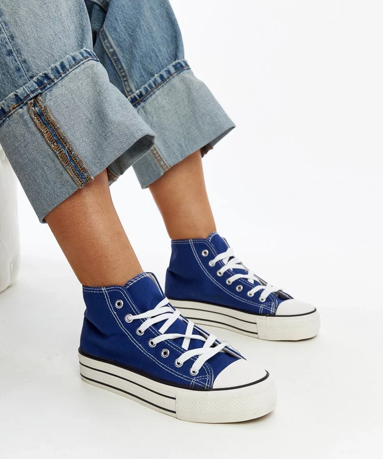 Niebieskie wysokie trampki na grubej podeszwie Bagy