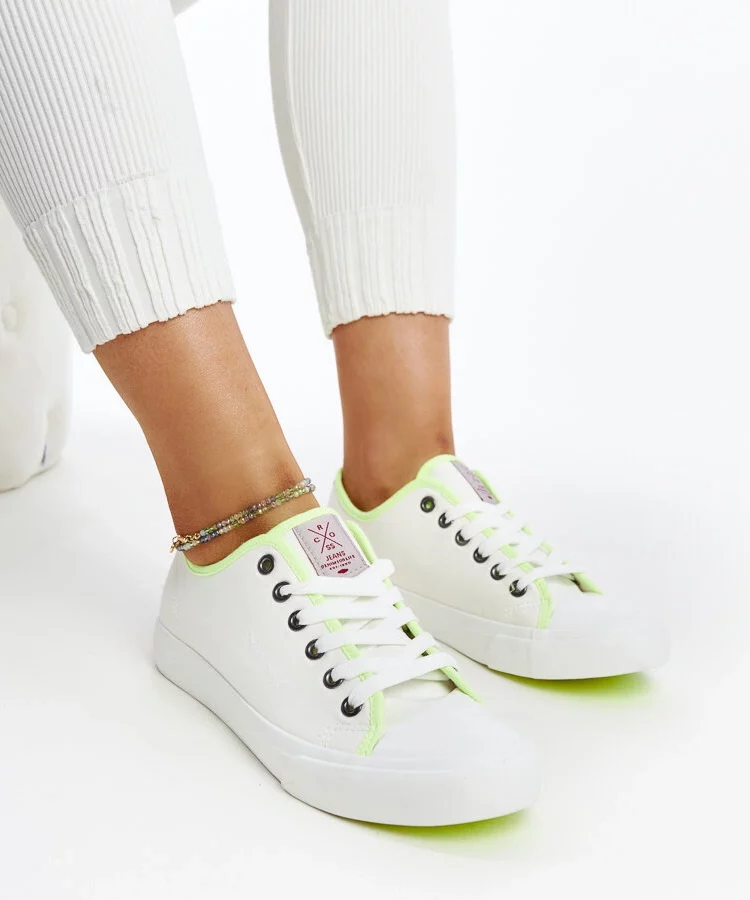 Białe damskie trampki z kolorem CROSS JEANS