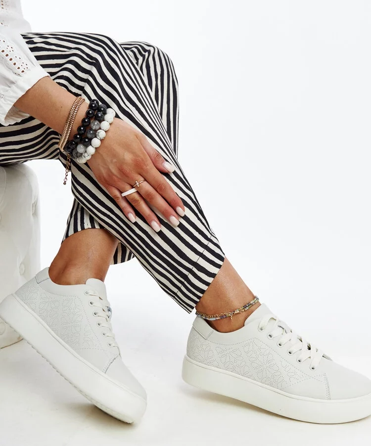 Beżowe trampki skórzane Sireen