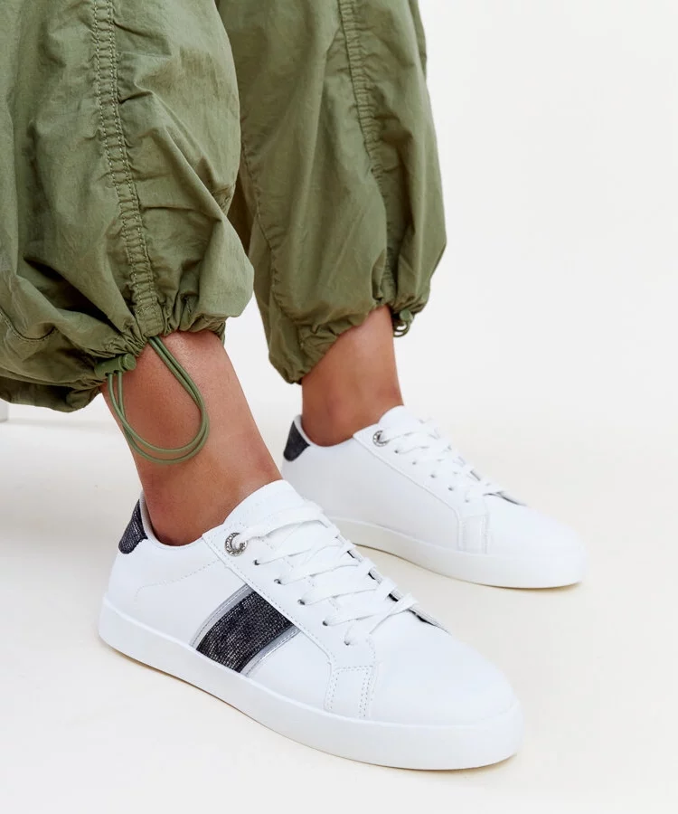 Biało-czarne sneakersy z ozdobnym paskiem Grada