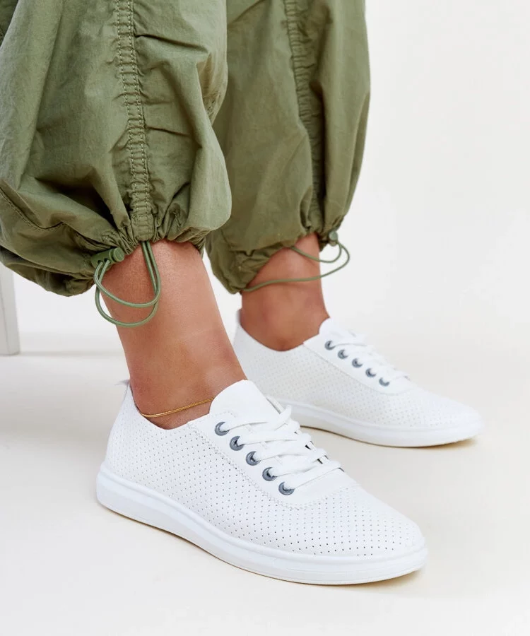 Białe ażurowe tenisówki Katinka