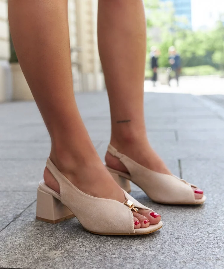 Sandały na klocku ze skórzana wkładką Shamoun