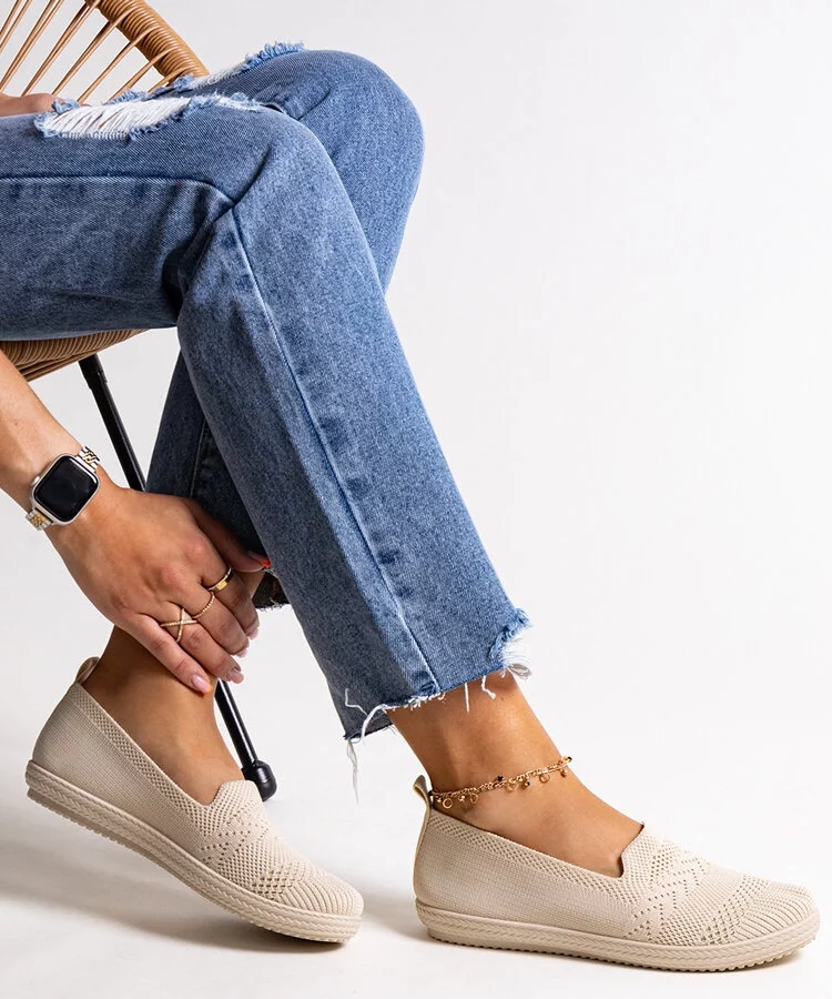 Beżowe wsuwane materiałowe tenisówki Shadhi